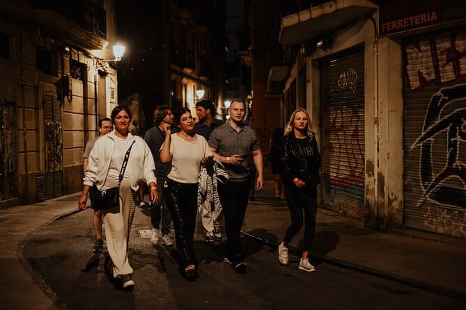 Valencia Pub Crawl | The Biggest | Club Entry Included - What to Expect from the Valencia Pub Crawl