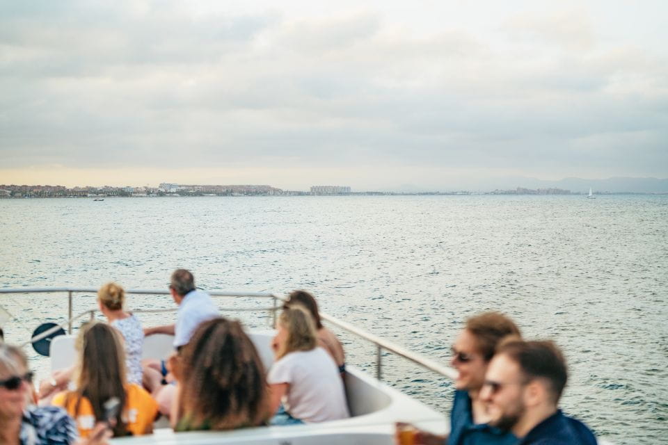 Valencia: Sunset or Daytime Catamaran Cruise With Drink - Booking Process Explained