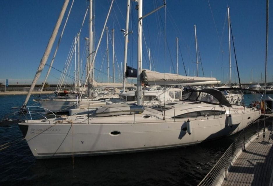 Valencia: Sunset Trip in a Sailboat With Drinks Included - Important Meeting Information