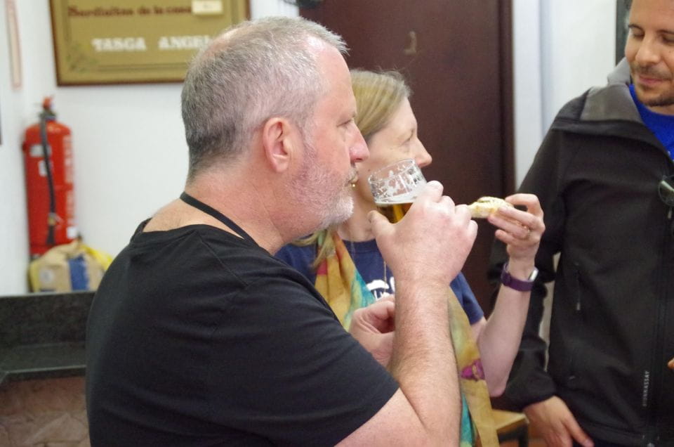 Valencia: Tapas and Sightseeing Guided Tour - Experience and Activities