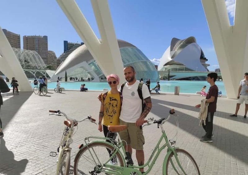 Valencia: Tapas tour + audio guide + bike all day - Who Is This Tour Best For?