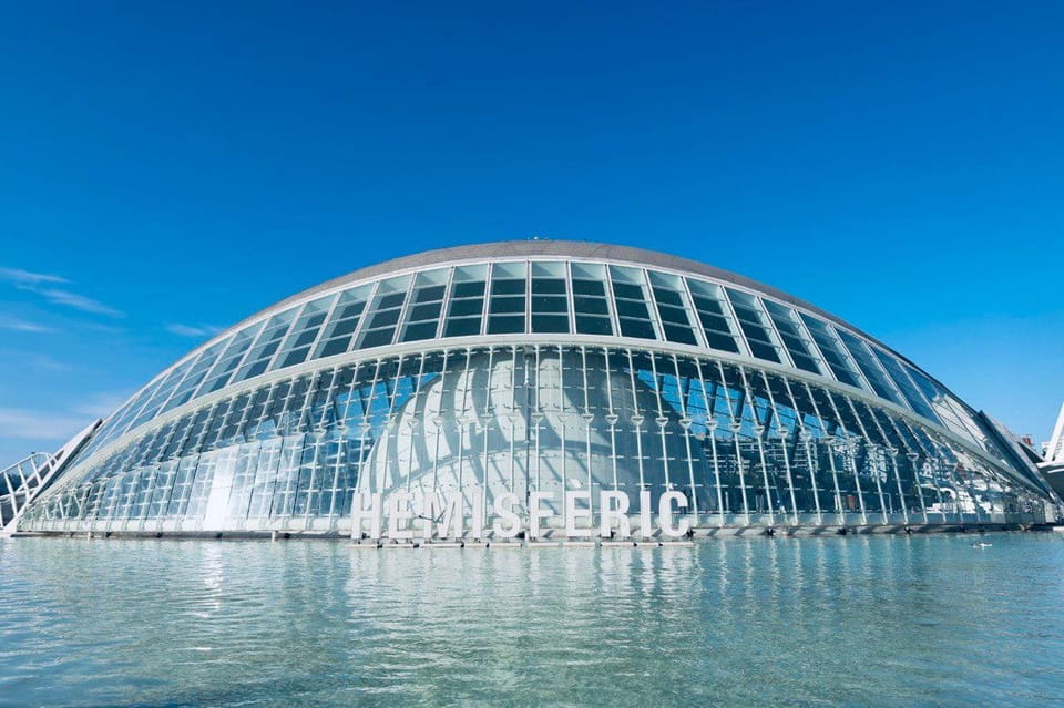 Valencia: the Best 18 Spots in the City by Bike! - Key Points