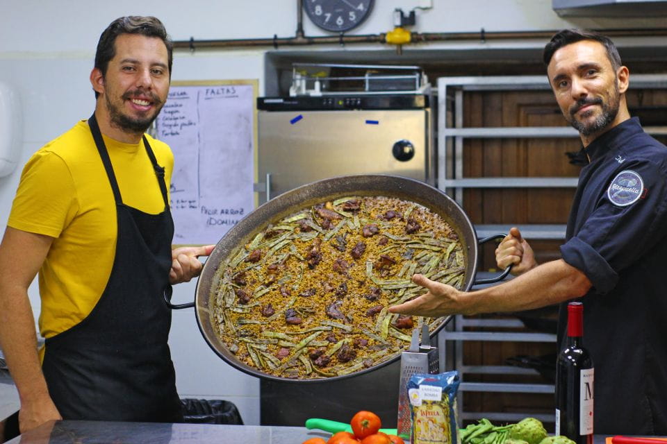 Valencia: Traditional Paella Cooking Class and Dinner - Things To Know