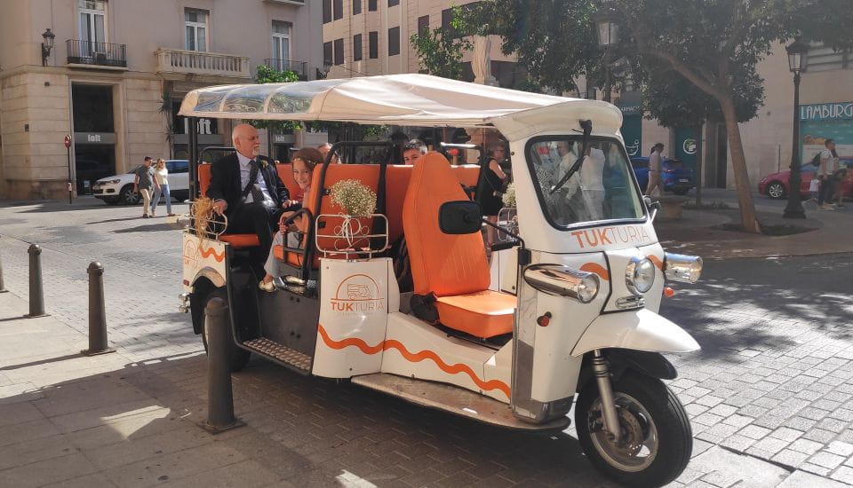 Valencia: Tuk Tuk City Tour - Customer Reviews and Ratings