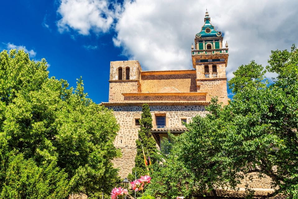 Valldemossa: Discover Valldemossa With a Transfer From Palma - Customer Ratings and Feedback