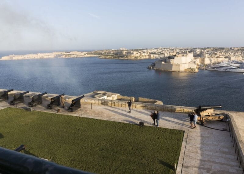 Valletta: Guided Walking Tour with St. John's Co-Cathedral - Key points / Takeaways