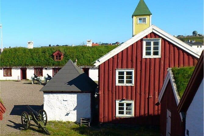 Vardø: A Self-Guided Walking Tour of Pomors, Radars & Witches - Key Points / Takeaways