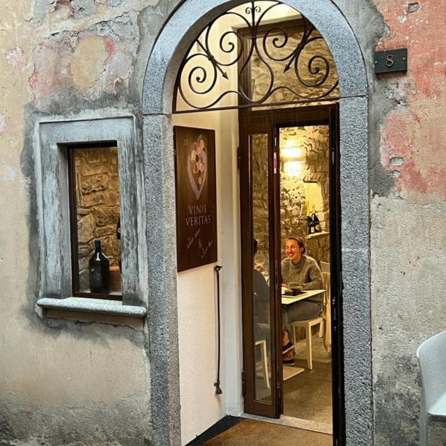 Varenna: Wine Tasting and Entry Ticket to Castello di Vezio - An Introduction to a Perfect Lake Como Day