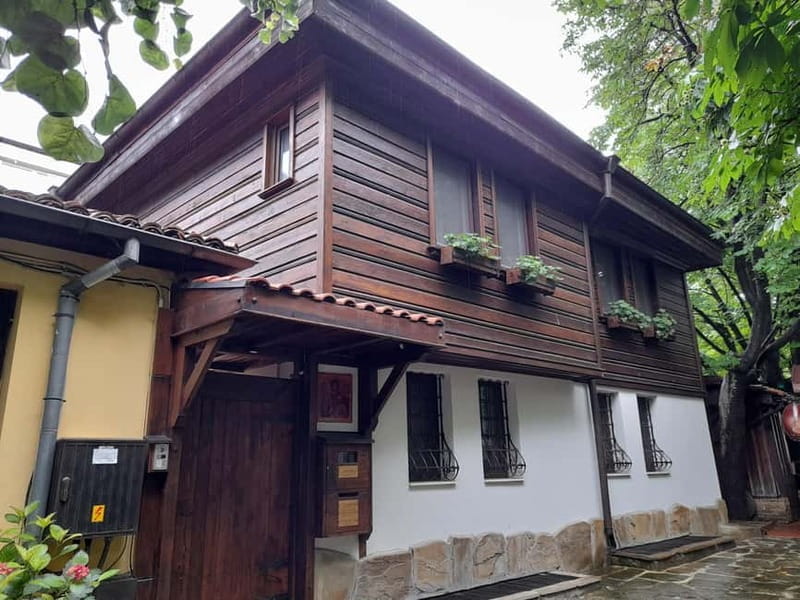 Varna Echoes: Flavors, Footsteps & Tales - FAQ