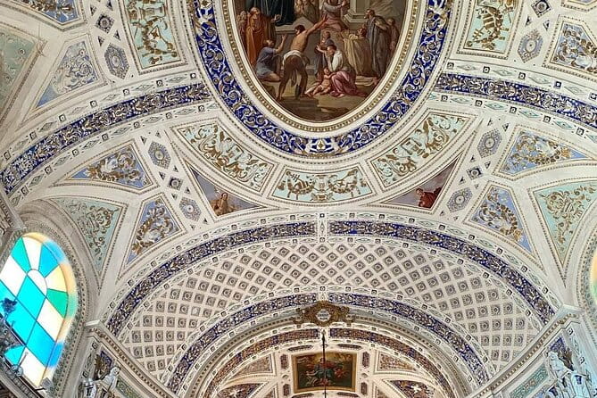 Vatican Museums and Sistine Chapel Private Tour (Skip the line tickets) - Entering The Vatican Museums and Sistine Chapel: A Detailed Breakdown