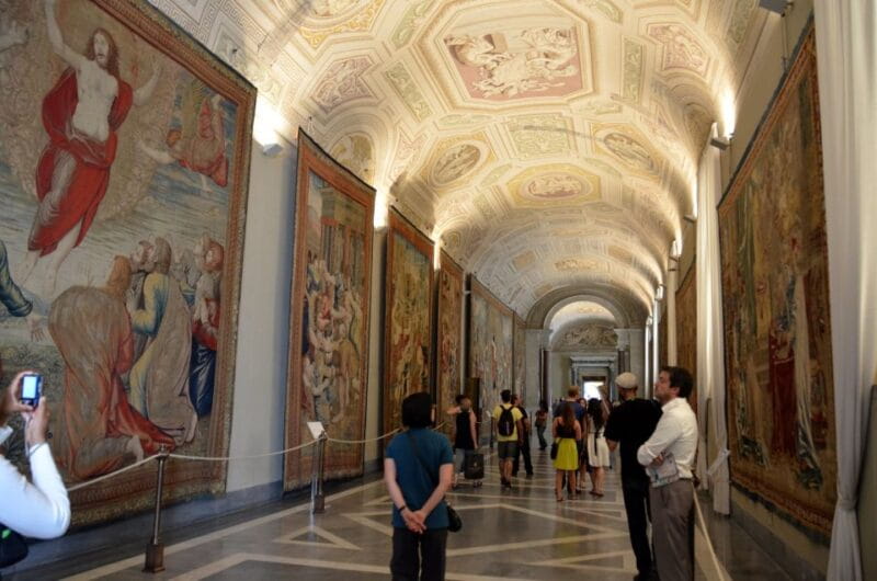 Vatican Museums Early Morning Private Tour - Exploring the Vatican Museums in Peace