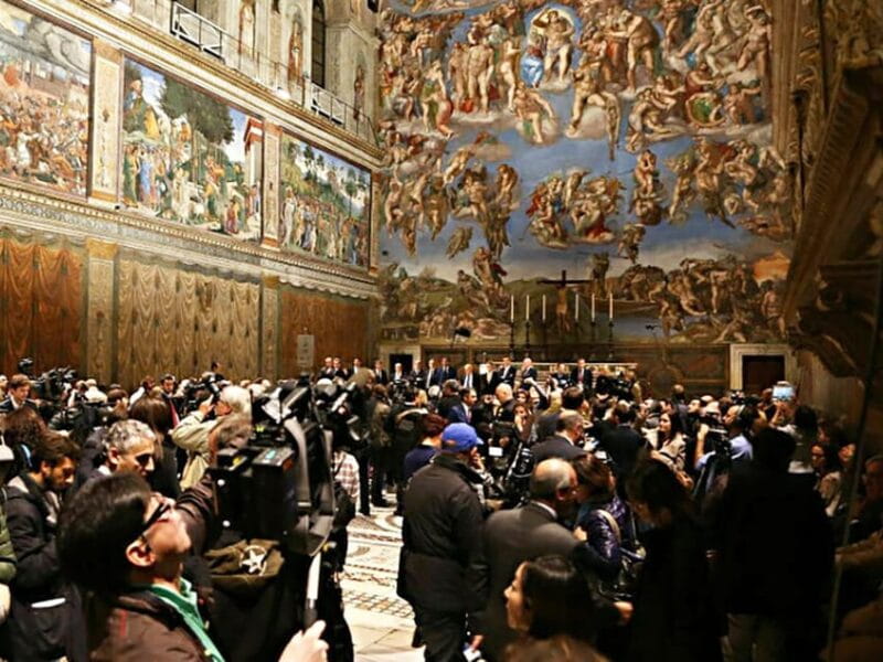 Vatican Museums Skip-the-Line Guided Tour - Exploring the Art and Antiquities: A Guided Journey
