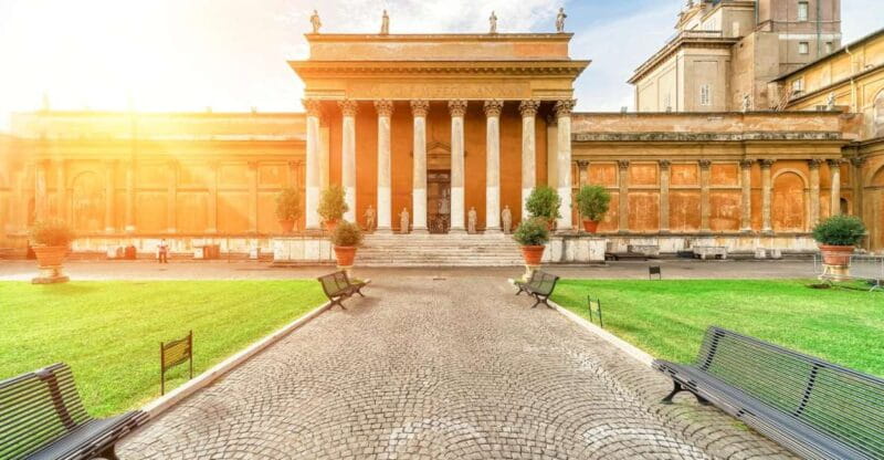 Vatican & Sistine Chapel Skip-the-Ticket-Line Tour for Kids - Entering The Vatican