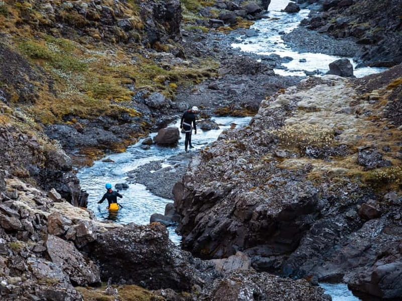 Vatnajökull: Canyoning Adventure with Ice Guardians - The Allure of Icelandic Canyoning: An Authentic Adventure Close to Vatnajökull