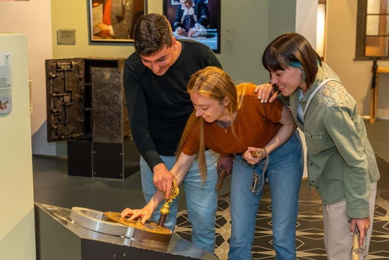 Velbert: Admission ticket to the German Castle and Fittings Museum - Exploring the Museum: What to Expect from Entrance to Exit