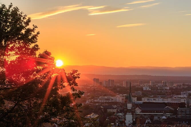 Veni vidi vino - the Freiburg wine hike - Entering Freiburg’s Scenic Heart: Starting at Karlsplatz