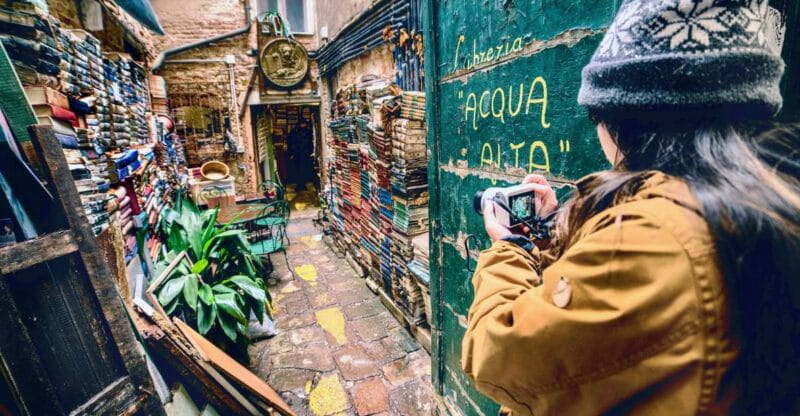 Venice: 1.5-Hour Walking Tour - Venice: 1.5-Hour Walking Tour - A Close-Up Look at the Quiet Side of the City