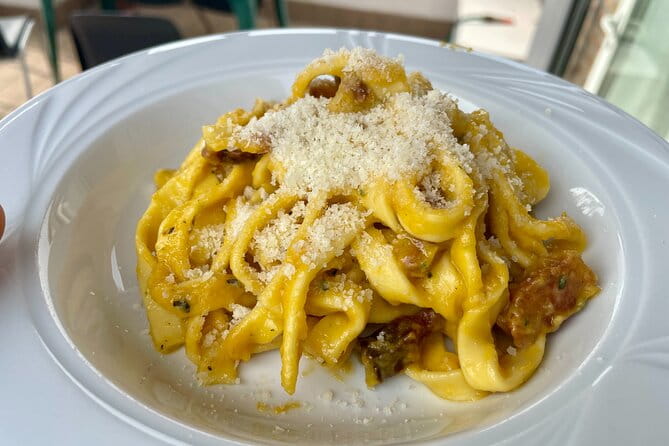 Venice: Cooking Class + Guitar Concert at Chef Francesco's - Key points / Takeaways