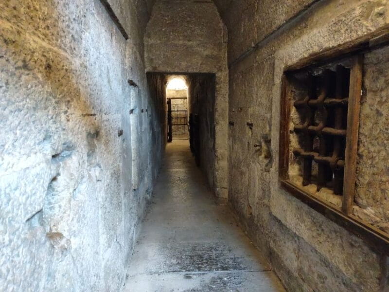 Venice: Doge's Palace Guided Tour with Optional Gondola Ride - Entering Venice’s Main Attraction: Doge’s Palace