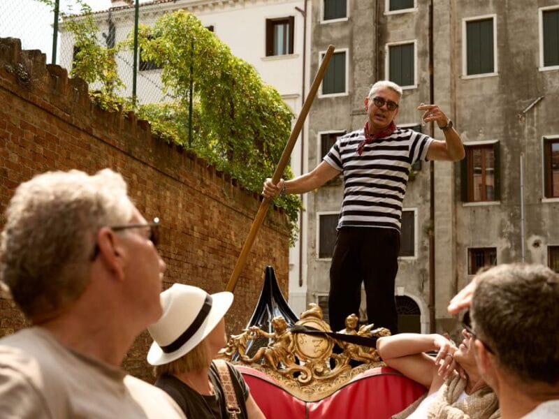 Venice: Full Day Tour with Gondola, Doge's Palace & Basilica - Who Is This Tour Best For?