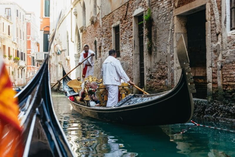 Venice: Grand Canal Gondola Ride with App Commentary - FAQ
