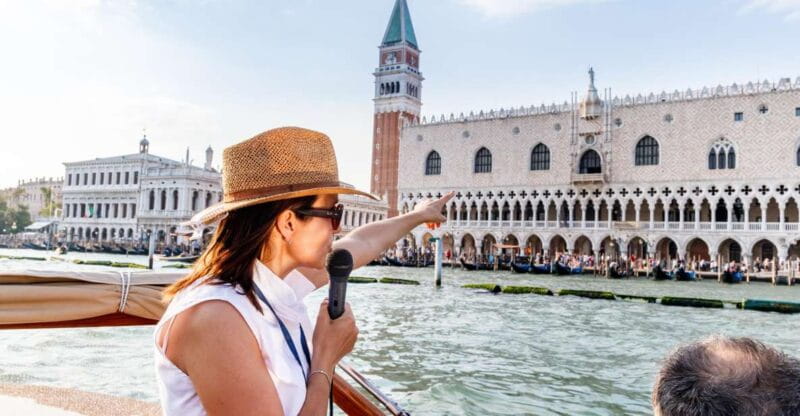 Venice: Grand Canal Private Boat Trip - Learning from the Guides