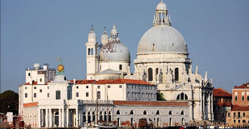 Venice: Guided Walking Tour of Venetian Queer History - Who Will Love This Tour?