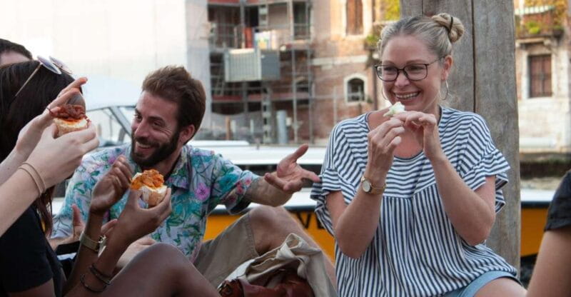 Venice: Local Secrets of Venice Tapas & Wine Walking Tour - Delicious Food and Wines