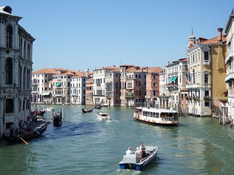 Venice: Private 2-Hour Walking Tour - Starting at Colonna di San Todaro