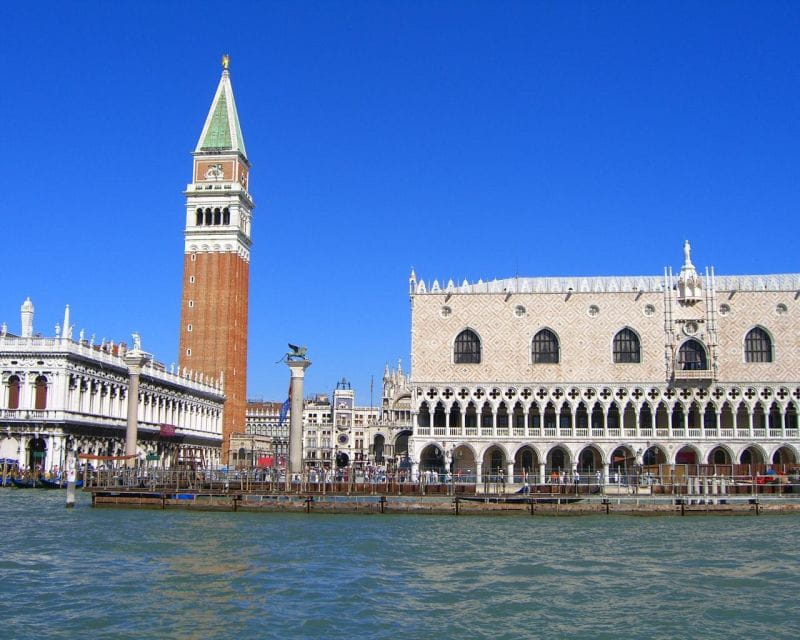Venice: Private 2-Hour Walking Tour - Venetian Lagoon and Canals