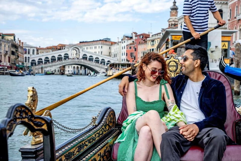 Venice: Private Gondola Ride with Personal Photographer - An In-Depth Look at the Experience