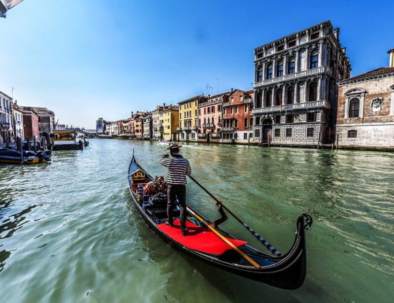 Venice: Private Grand Canal Gondola Ride from Rialto - Who Should Skip This?