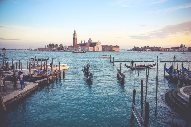 Venice: Private Tour With a Local Guide - Meeting Point and Pickup