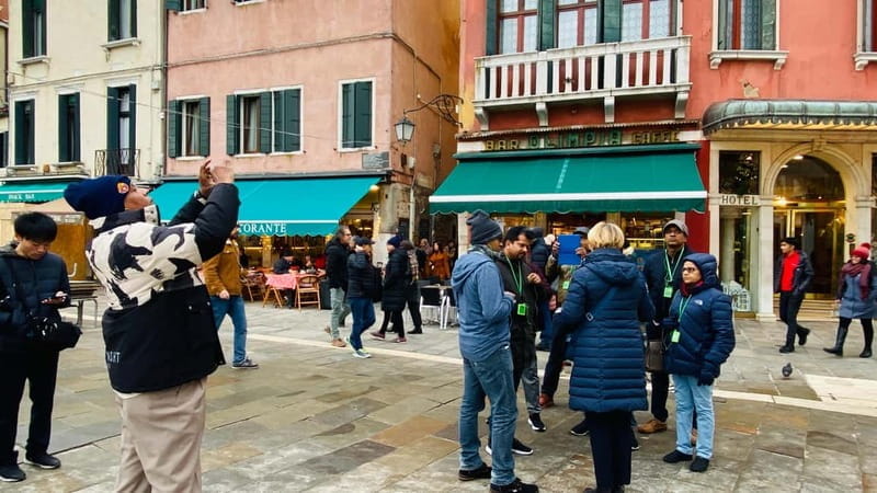 Venice : Secret Venice Walk, Artisan Alleys & Hidden Stories - Venice’s Commercial Lifeline: The Mercerie