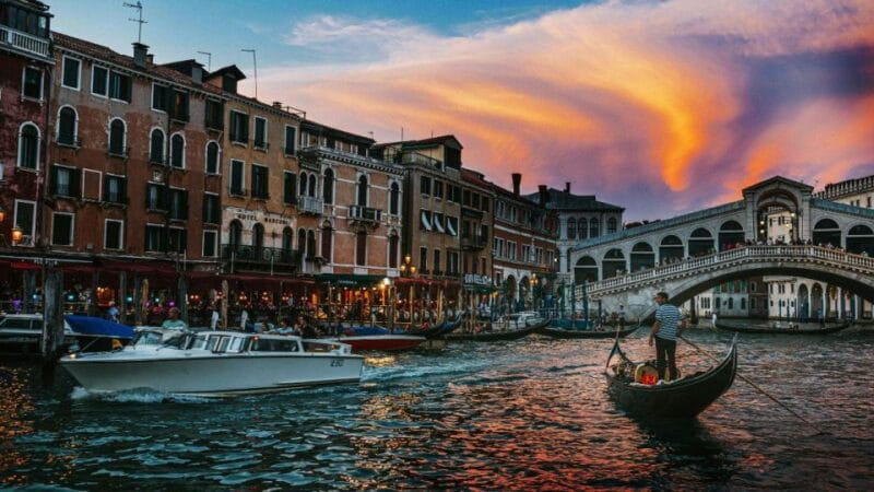 Venice: Shared Gondola Ride at Sunset - The Cost and Value of the Sunset Gondola