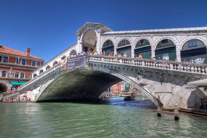 Venice Sightseeing Walking Tour with a Local Guide - Why This Tour Works Well
