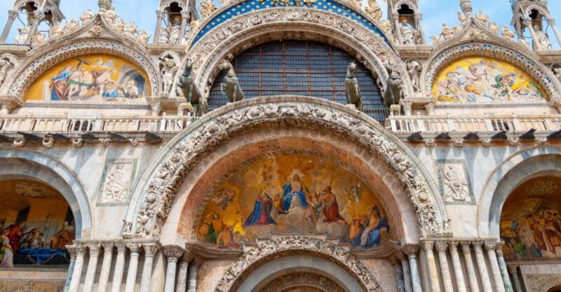 Venice: St. Mark's Basilica and Gondola Morning Tour - The Guided Tour: A Well-Planned 1-Hour Dive