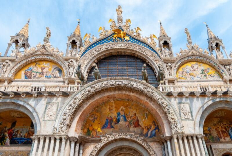 Venice: St Mark's Basilica, Doge's Palace, and Gondola Ride - Exploring the Doge’s Palace: Power and Art in Medieval Venice