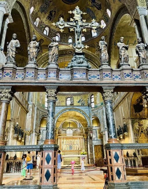 Venice: St. Mark's Basilica Skip-the-Line and Audio Guide - What to Expect Inside St. Mark’s Basilica