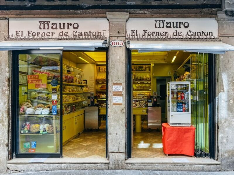 Venice: Street Food Tour with a Local Guide and Tastings - Who Should Book This Tour?