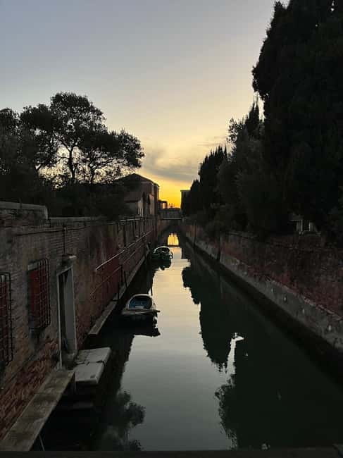 Venice: Sunrise Walking Tour with Espresso - Price and Logistics