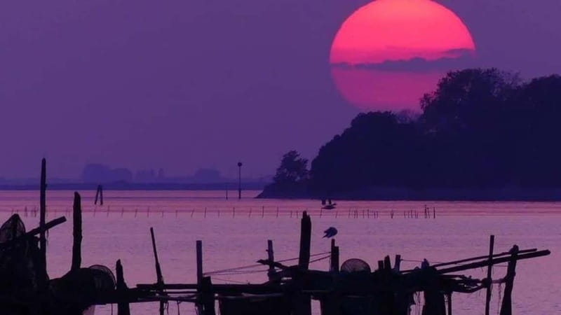 Venice: Sunset Boat Cruise and Self-Guided Evening in Venice - Passing the Islands and Skirting the Arsenal