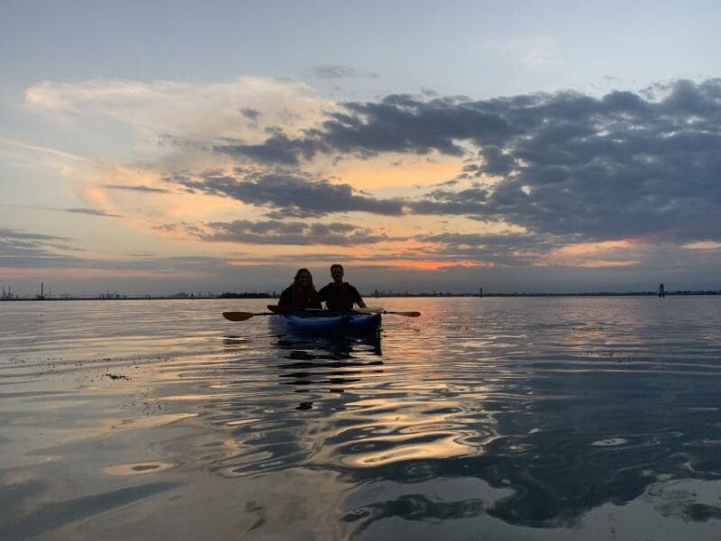 Venice: Sunset Kayak Tour in the Canals - Key Points / Takeaways
