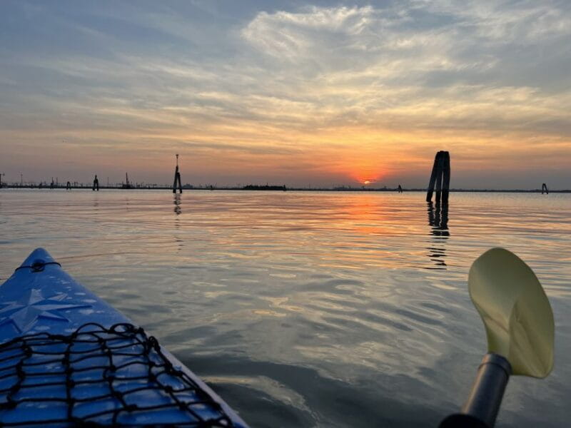 Venice: Sunset Kayak Tour in the Canals - FAQ