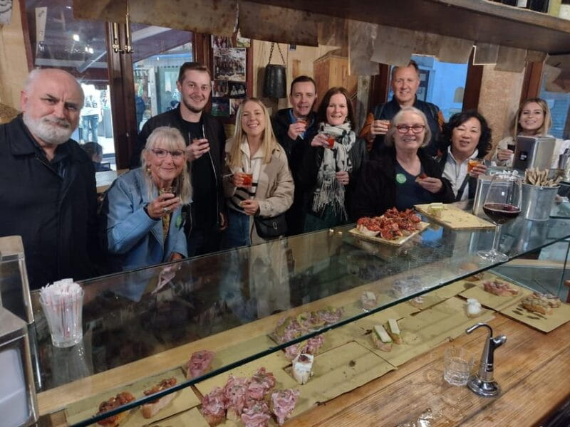 Venice: Sunset Walking Tour with Food and Wine Tastings - Key points / Takeaways