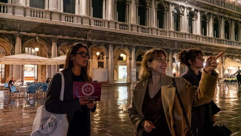 Venice: Twilight Highlights Tour with Spritz and Cicchetti - Discover Venice in a New Light: Twilight and Hidden Corners
