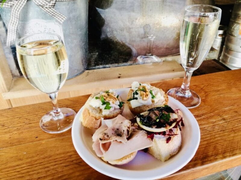 Venice: Venetian Style Carnival Pub Crawl - Practical Tips for Making the Most of the Tour