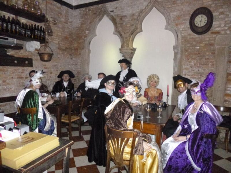 Venice: Venetian Style Carnival Pub Crawl - The Sum Up: Is the Venetian Style Carnival Pub Crawl Worth It?