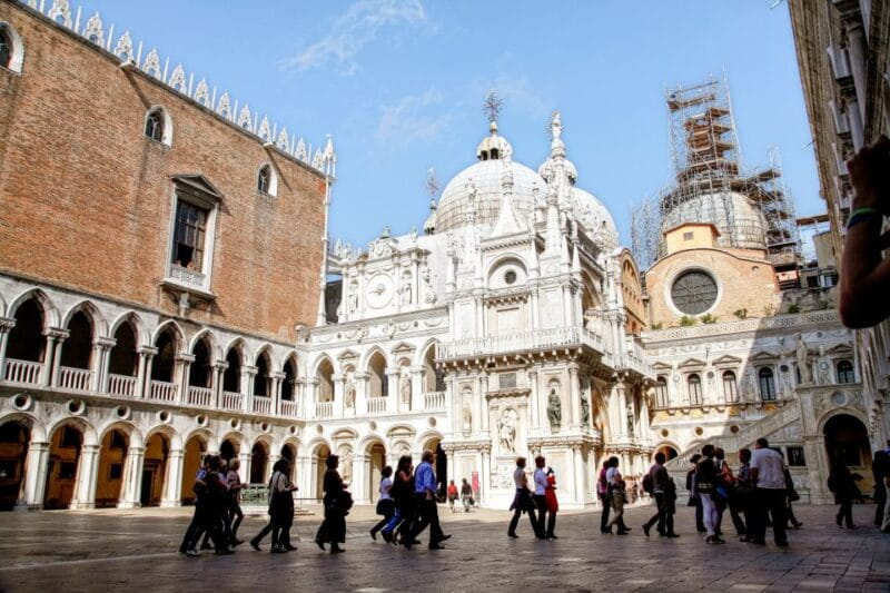 Venice: Walking tour, Doge Palace, & St. Mark's Basilica - Key points / Takeaways