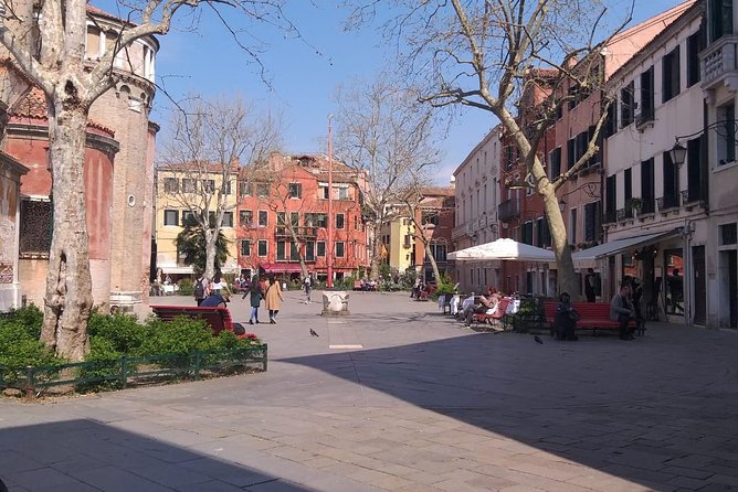 Venice Walking Tour of Most-Famous Sites Monuments & Attractions With Top Guide - Highlights of the Dorsoduro District